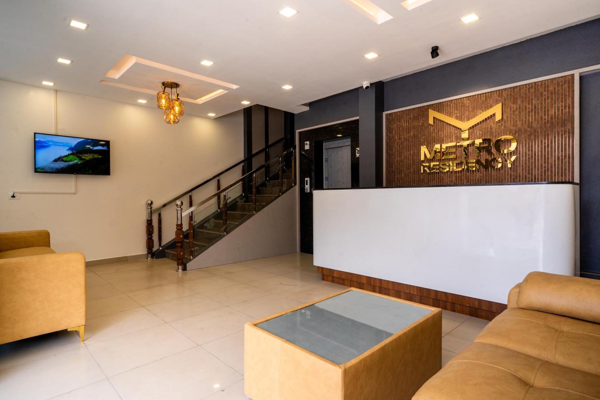 Metro Residency Hotel Tirur Exterior photo
